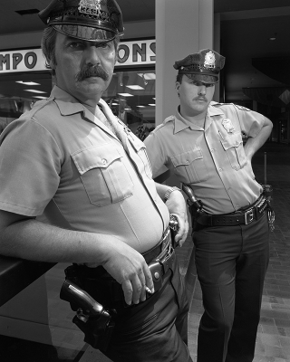 Illustration for article titled The Lonesome Crowded Shopping Malls of the 1980s